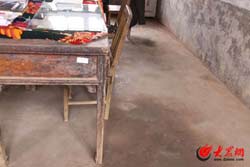 �w�����ļ��x͸���ĺ����ݶ��ж�ʮ���ÿ���������ľ��x�h(yu��n)��ֹ�ɂ�(g��)�̌W(xu��)�c(di��n)֮�g��ʮ���ɽ�^(q��)�ĵ�·�mȻ�󲿷��ѽ�(j��ng)Ӳ��������Ȼ��̫���ߣ�·���¶Ⱥܴ��؄e����ѩ�죬·���؄e�����T܇������ˤ����