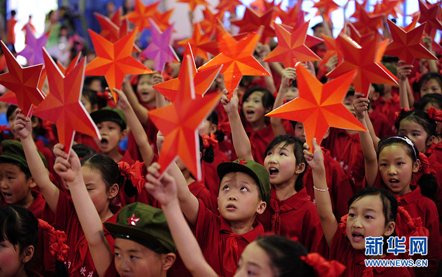 ��ͯ���R�����҂�һ���^����һ��