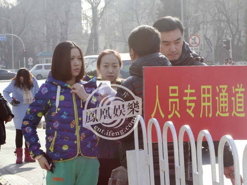 央視春晚在結束4輪審查后,進入彩排階段.jpg
