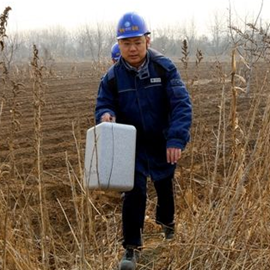 �����cͬ�����������l�gС·��