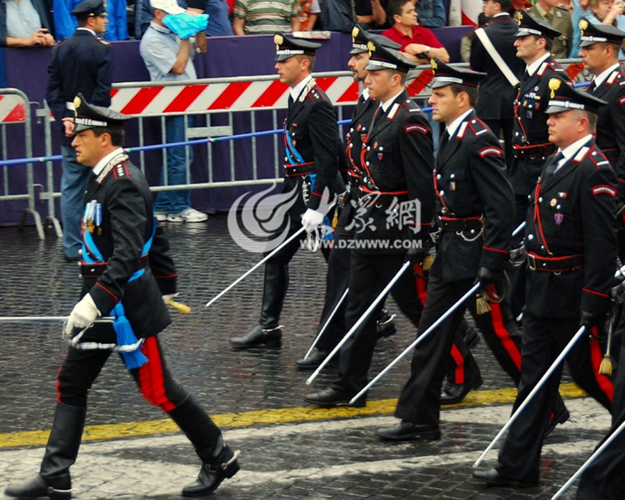 �������������������ґ�������M�����������ڷ��ɷ����ȣ��������S�o����ΰ����P�I�r��߀�ܵ����┳�Ĝ�܊�½M��������������ǡ�Nei Secoli  Fedele�������h���\����