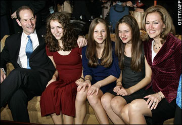 ˹Ƥ�߷�D������Ů��