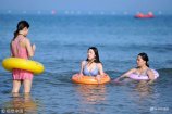2018��5��31�գ������ό���ɽ�|���u�������^(q��)��ɳ����ˮԡ�����w���ĕr��(ji��)�ĺ�߅ɳ���L(f��ng)�飬߀�в����ο͵Ȳ�����ˮ�ض����������µ���ˮ�ЇL�r��Ӿ�����Ŀ옷��